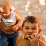 Ernährung und Bewegung bei Kinderrheuma: Was wirklich gut tut