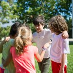 Therapie bei Kinderrheuma: Welche Behandlung hilft wirklich?